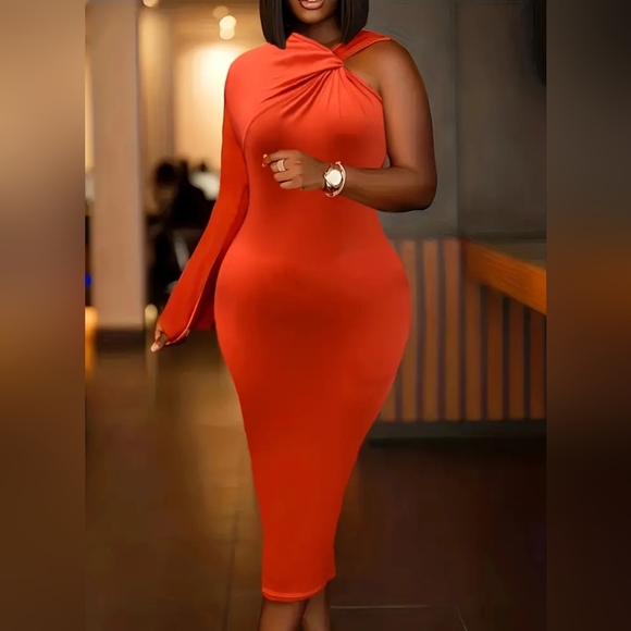 Women's One-Sleeve Bodycon Twist-Front Dress - Picture 1 of 4